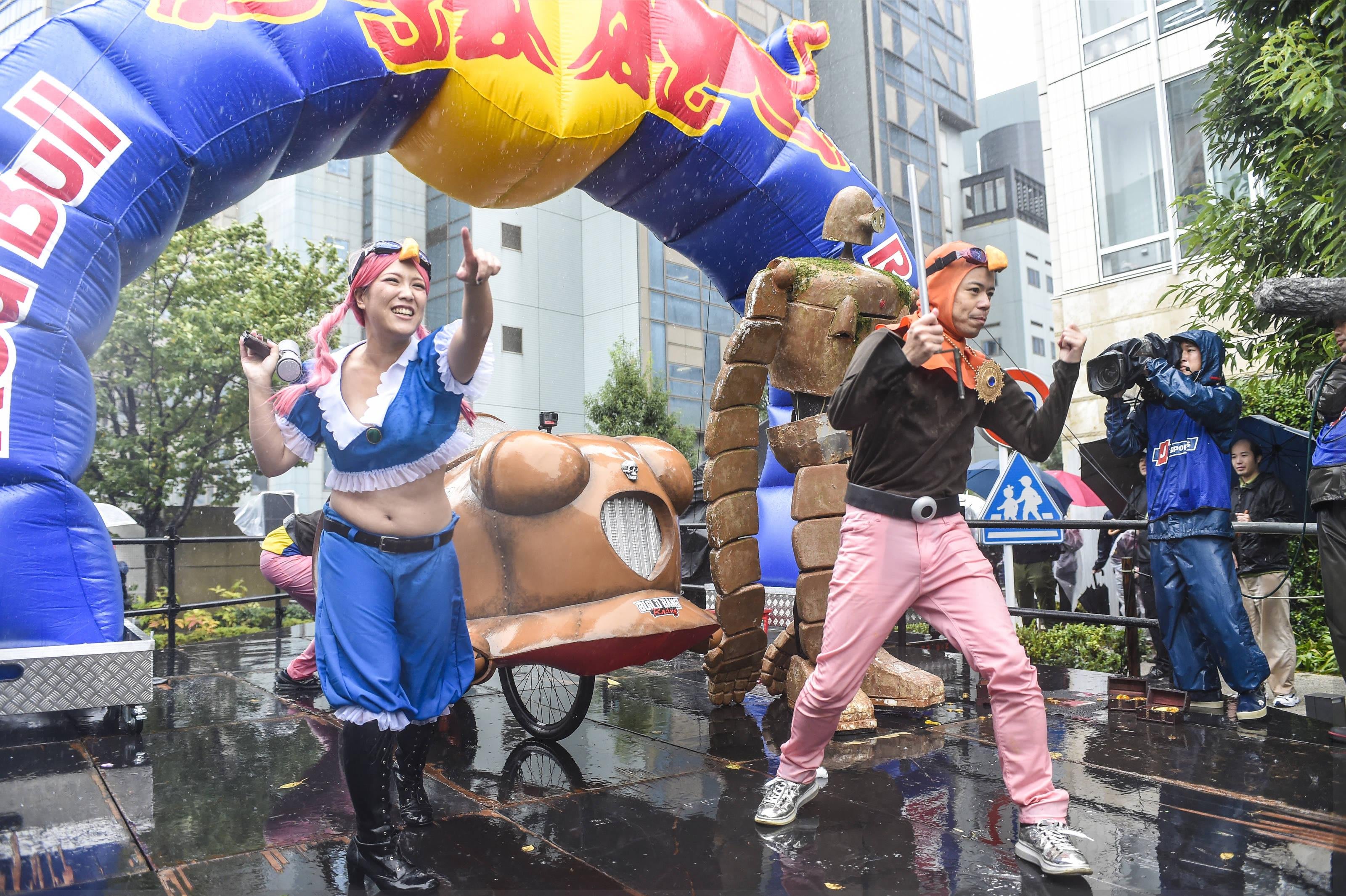 Red Bull Box Cart Race】本気でバカをする（豪雨の）一日、その