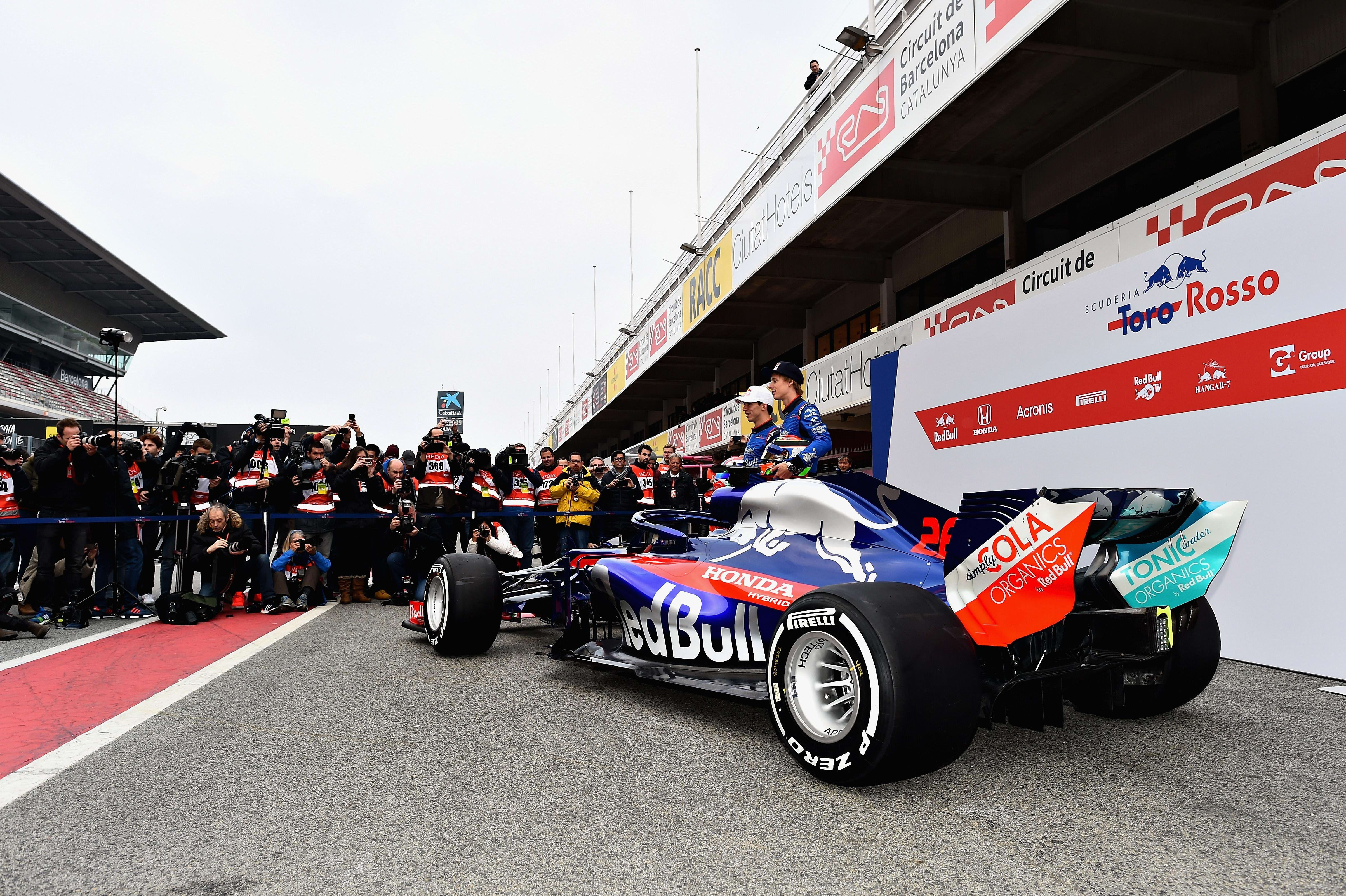 Scuderia Toro RossoがニューマシンSTR13を公開