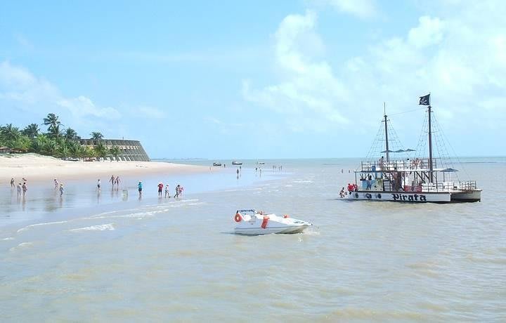 Duda Lisboa elege as melhores praias para jogar vôlei