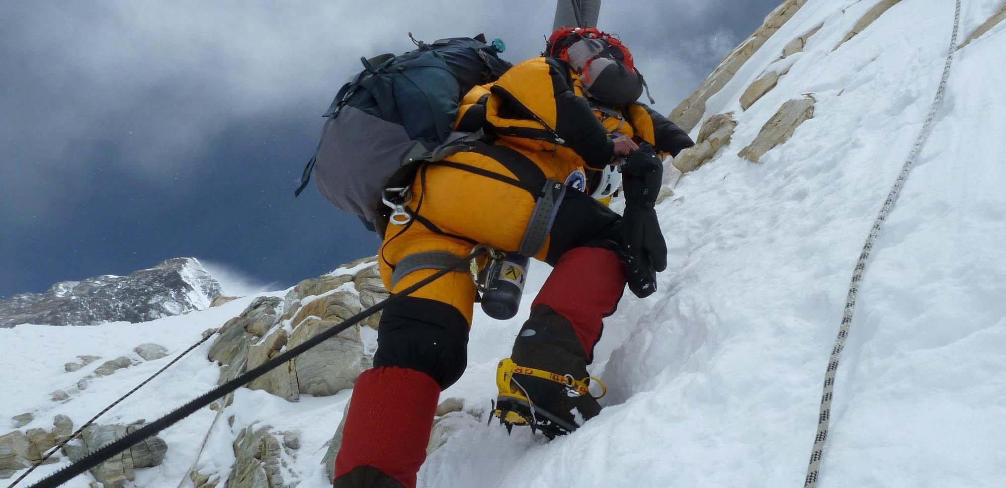 エベレスト登山に潜む8つの危険 真実 ヒマラヤ 冒険 デスゾーン