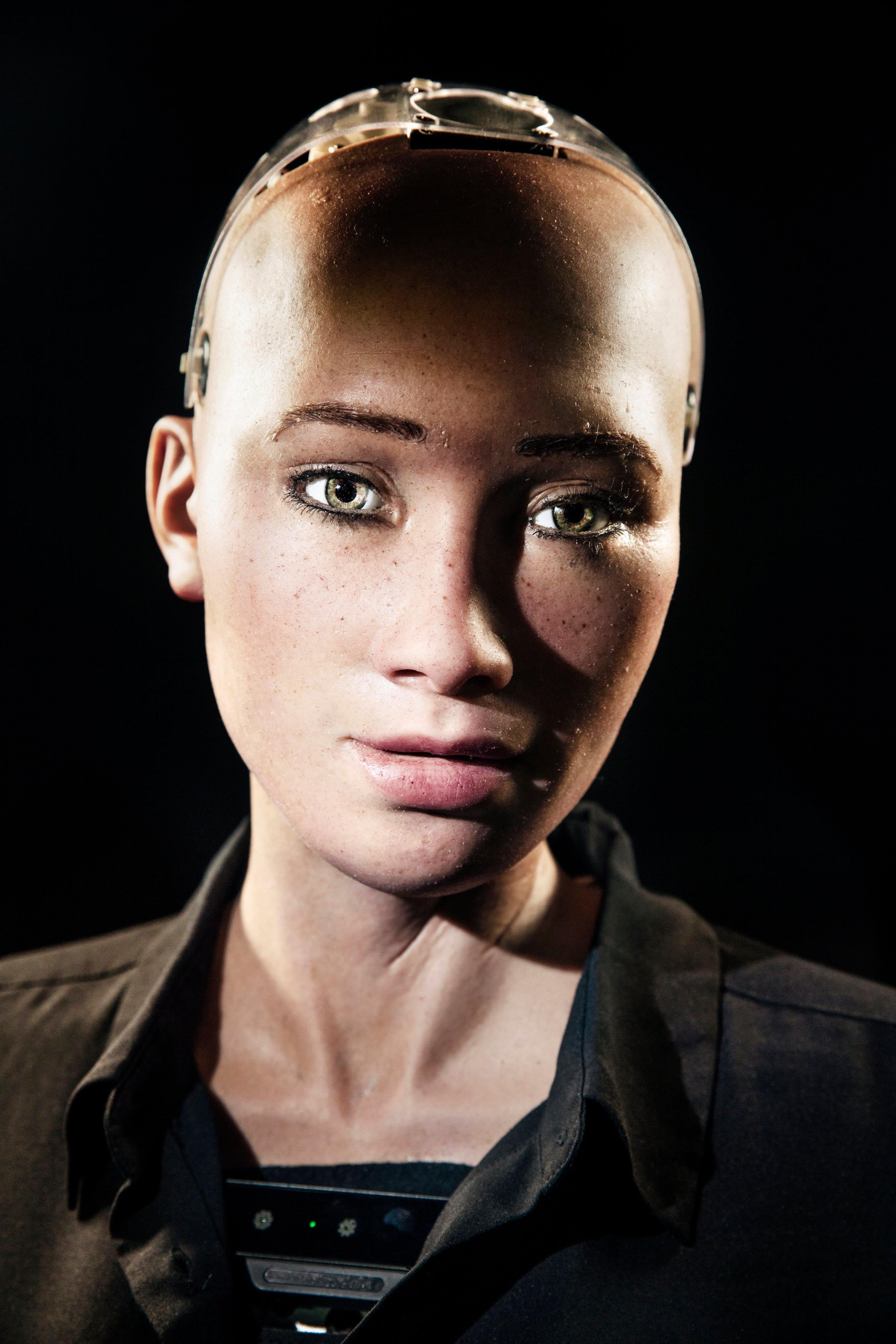 Roboter Sophia soll den Menschen die Liebe lehren!