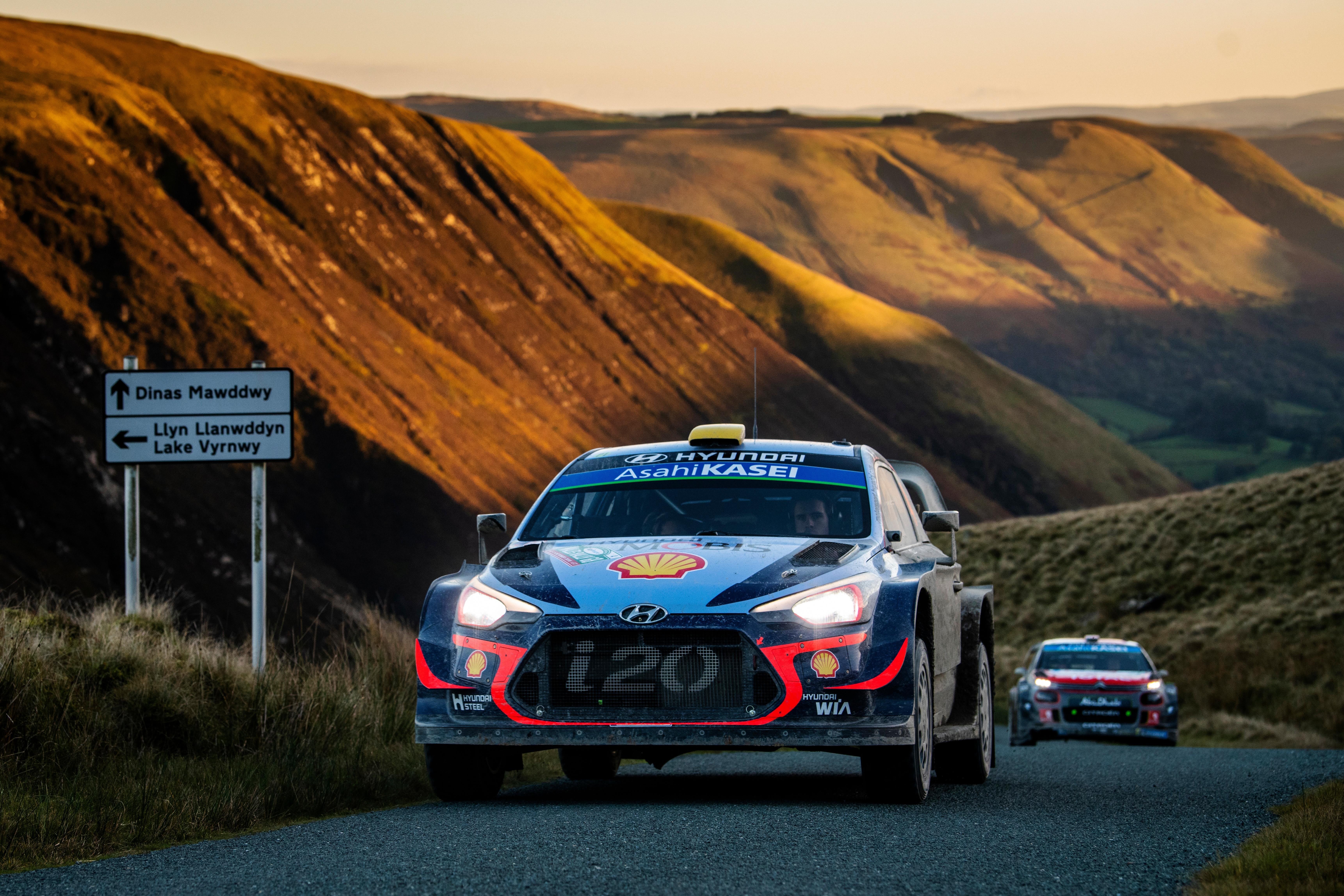 人気デザイナー | 2018シーズン：ベストフォト WRC ラリー セバスチャン・オジェ | ミニカー