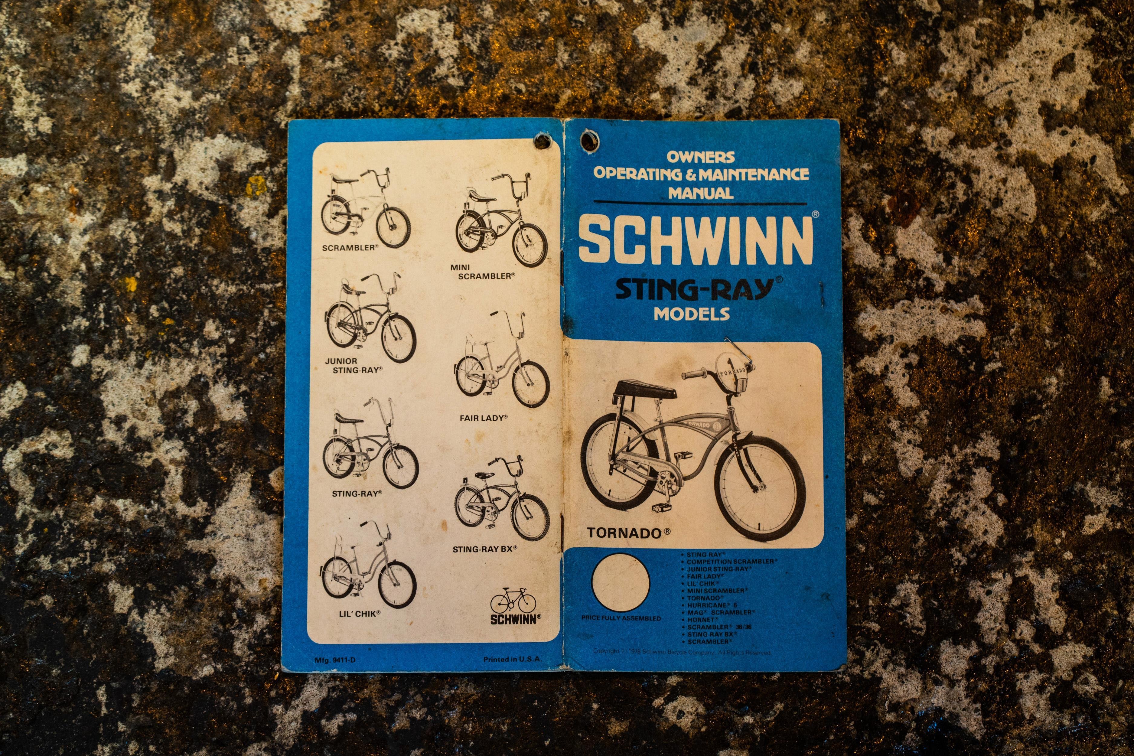 まるでオモチャのような見た目をしたSHIMANOの多段式変速シフトレバー