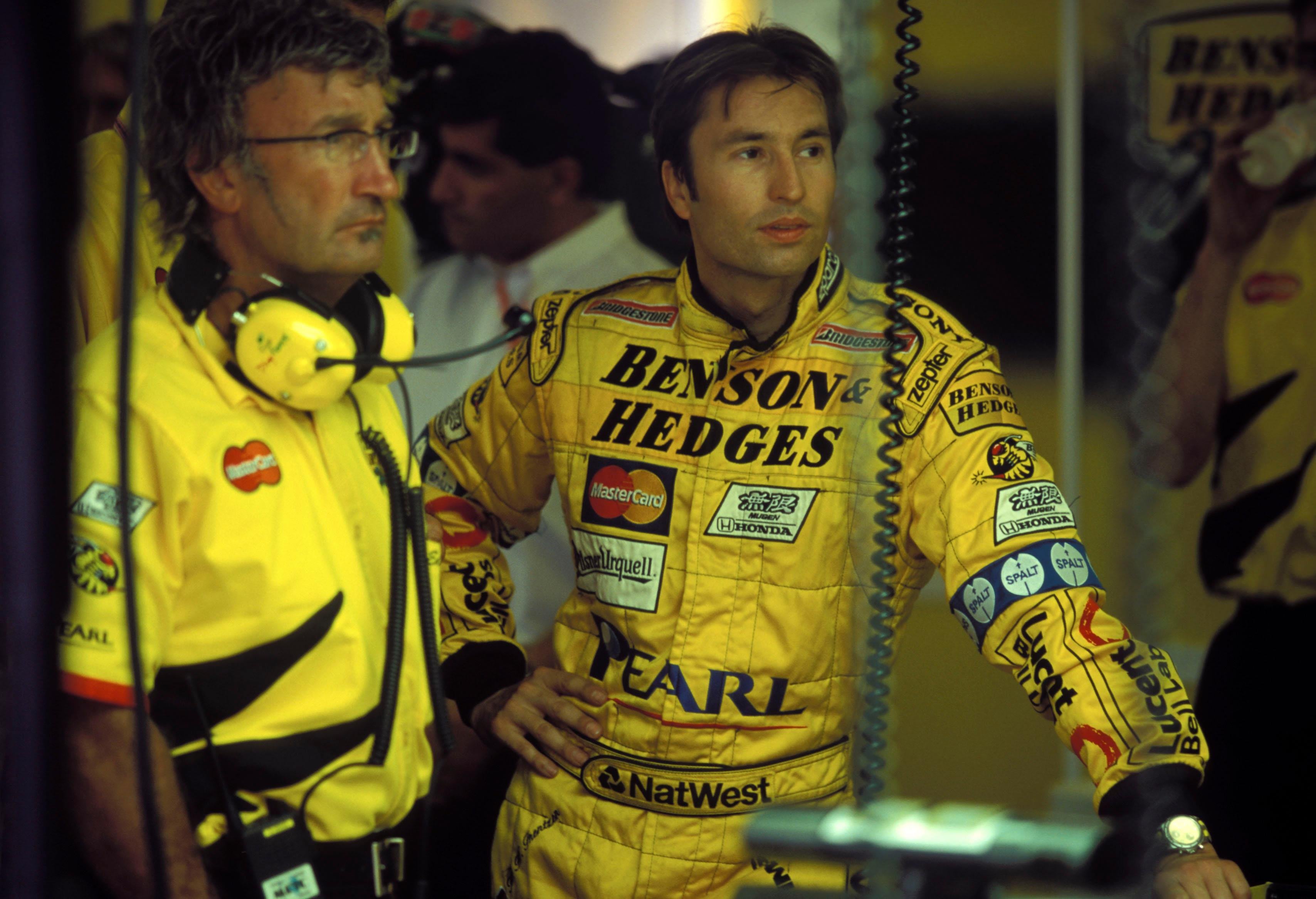 Tratamiento marioneta desesperación F1 1999 - La mejor temporada de Jordan F1, Red Bull