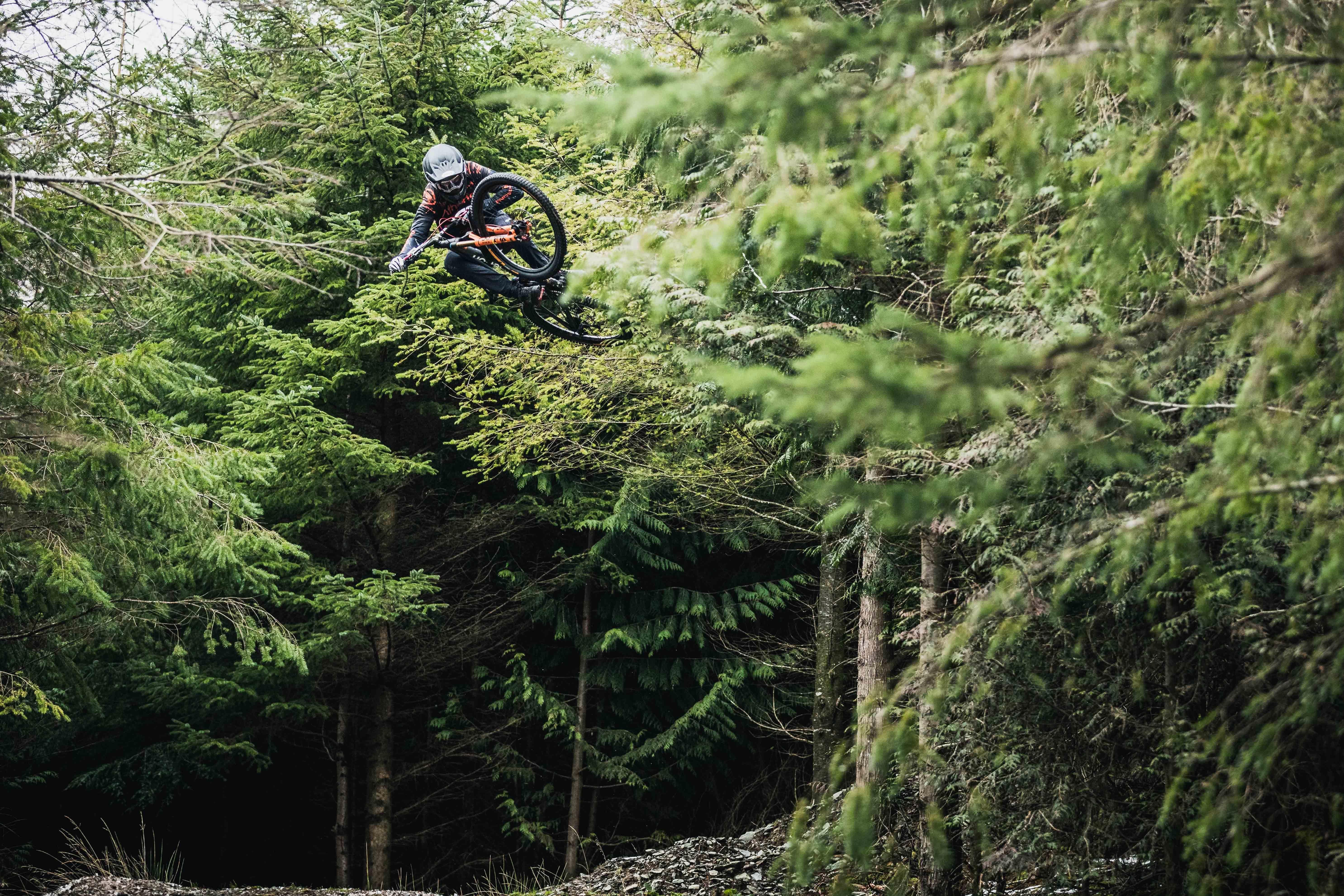 Dyfi bikepark store