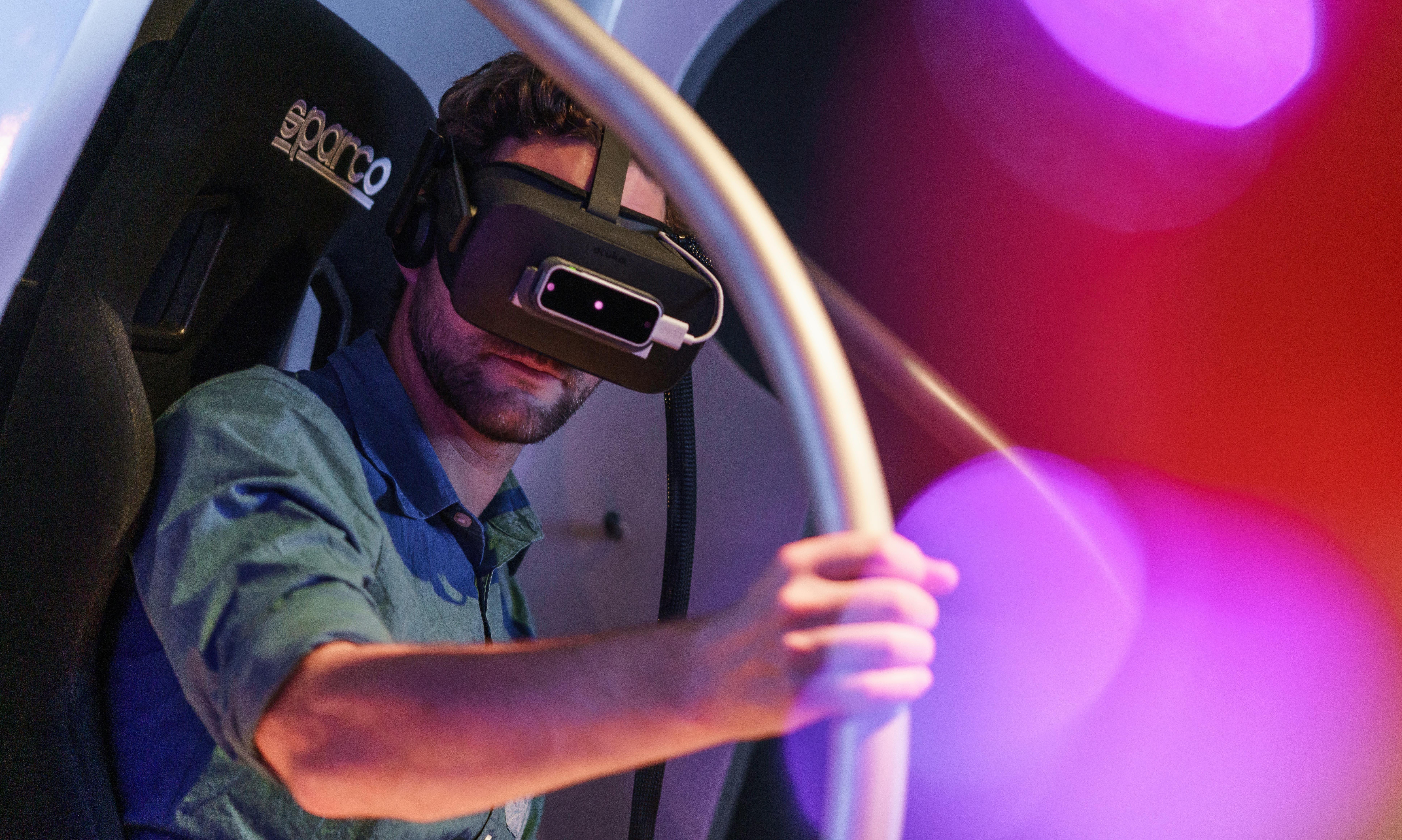 En del at tilbagetrække Dingy Red Bull Stratos VR experience at Red Bull Media World