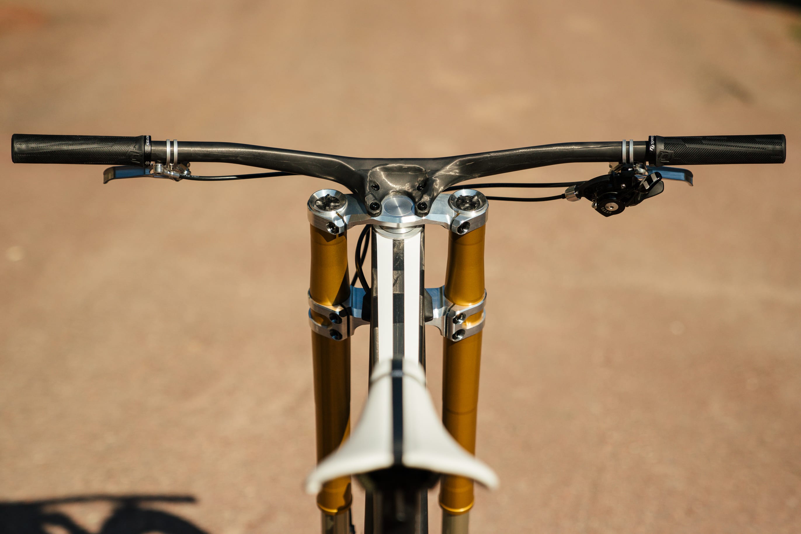 Building The World's Lightest 29er DH Bike With Dangerholm