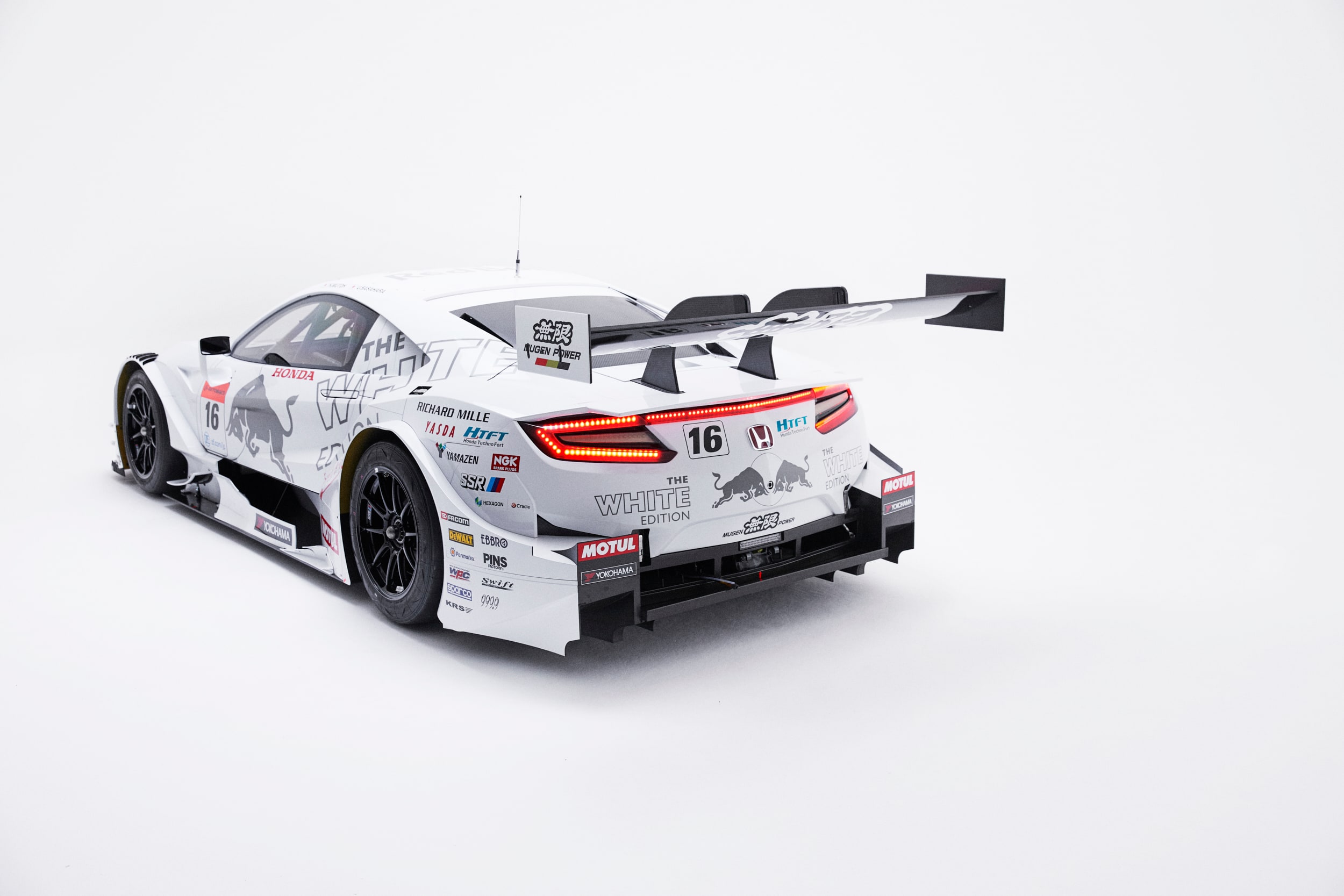 初公開】白いレッドブル×TEAM MUGEN NSX、フォトギャラリー《SUPER GT》
