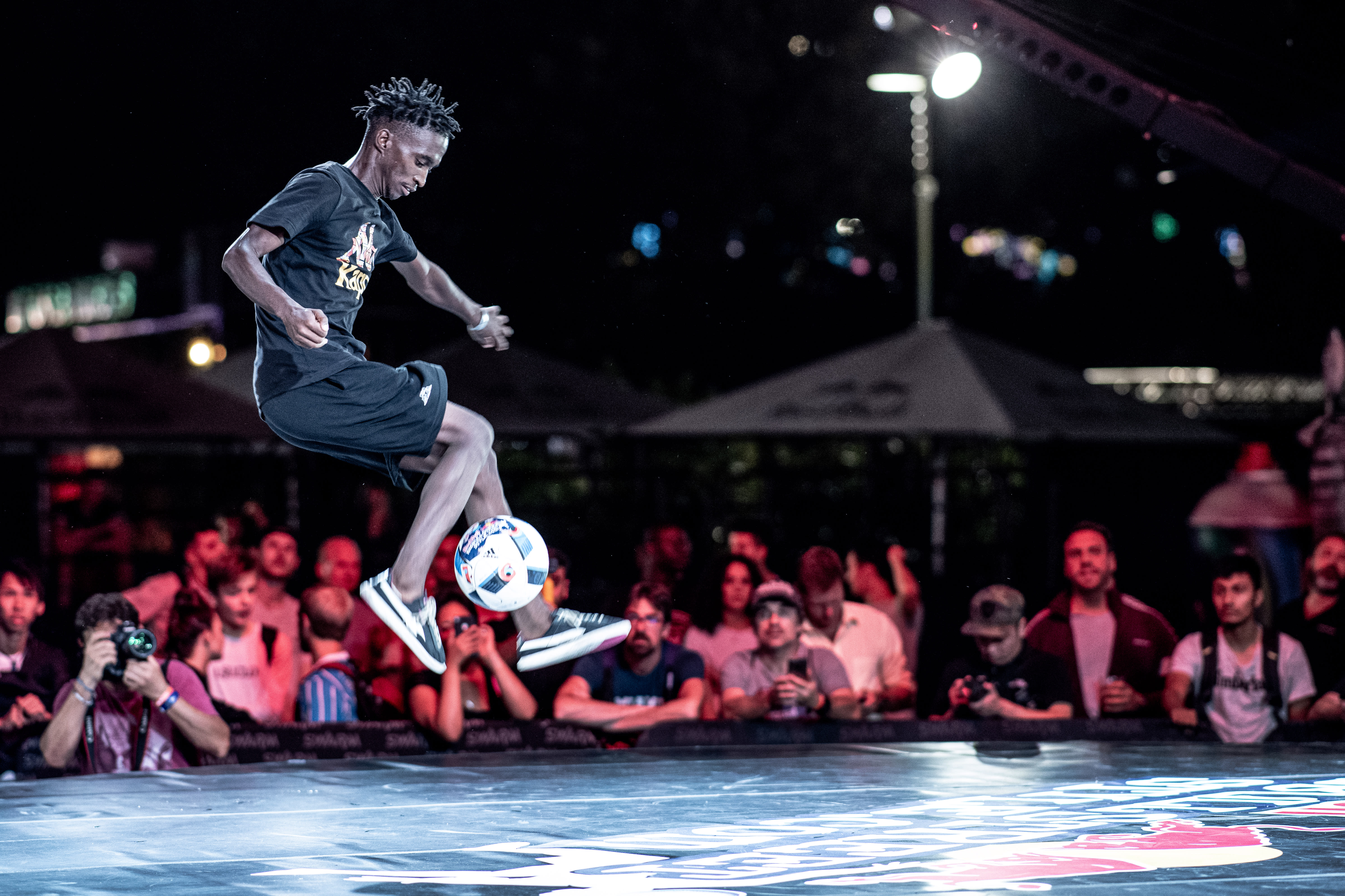 MONTA × RedBull フリースタイルフットボール Monta + Red Bull Street Style – MONTA Street
