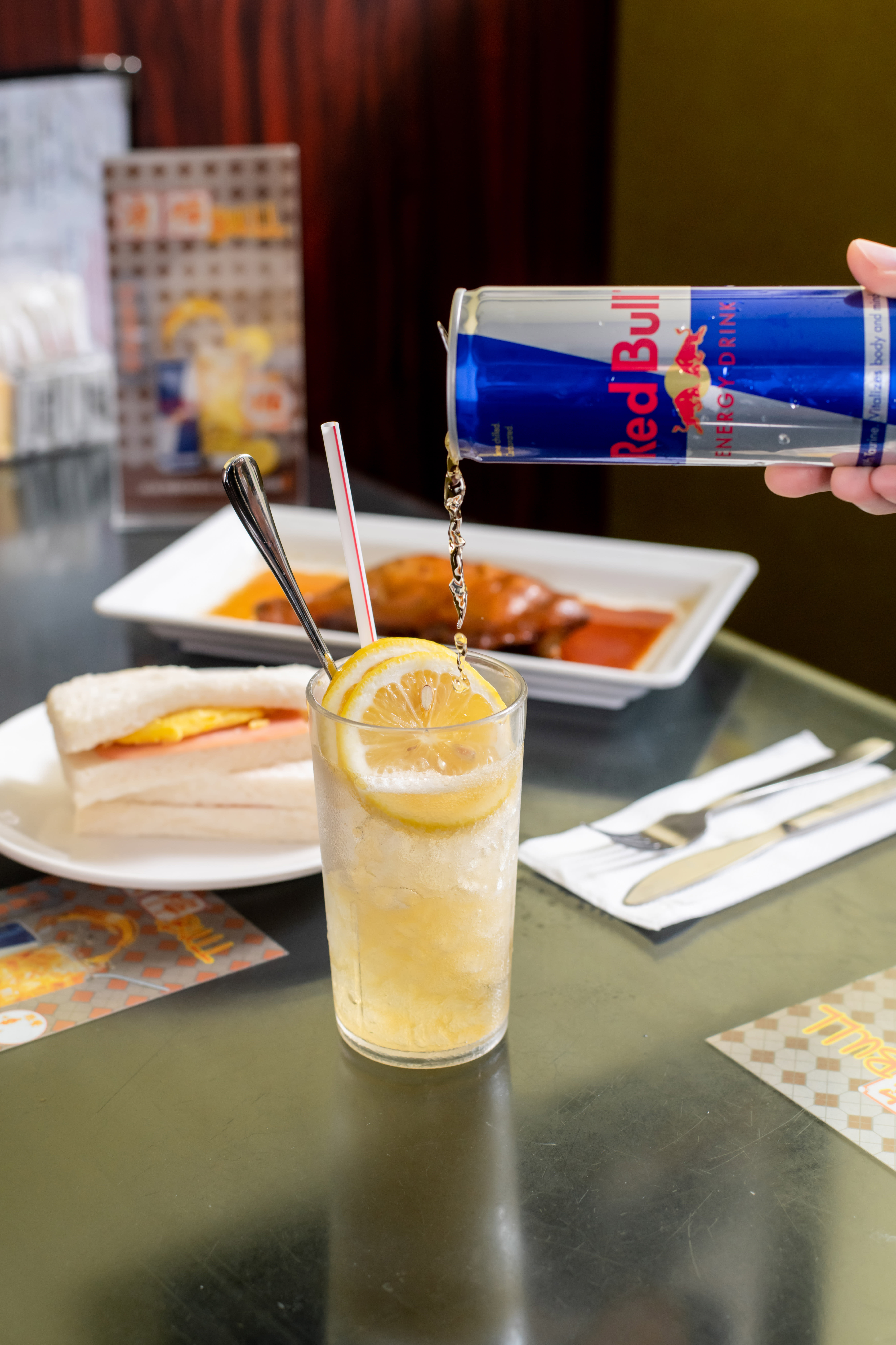 Red Bull 全新夏日能量特飲為您消暑降溫