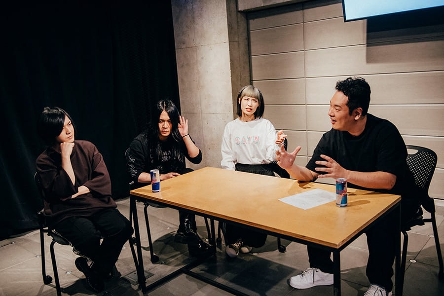 ヤバイTシャツ屋さんに岡崎体育が突撃取材⚡️—ヤバT VS 岡崎 誰が革命
