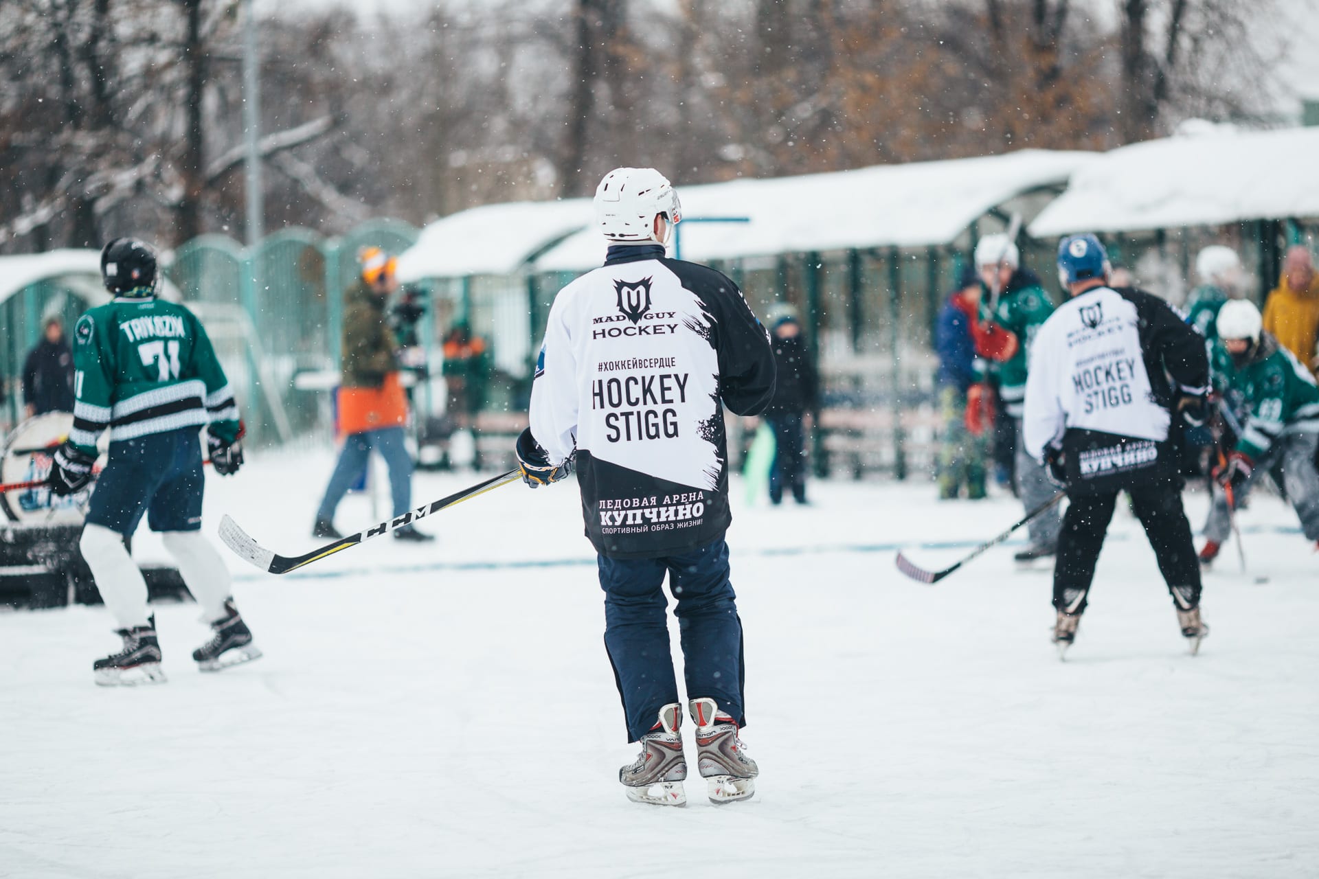 Впервые! Hockey Stigg на Red Bull Шлем и Краги!