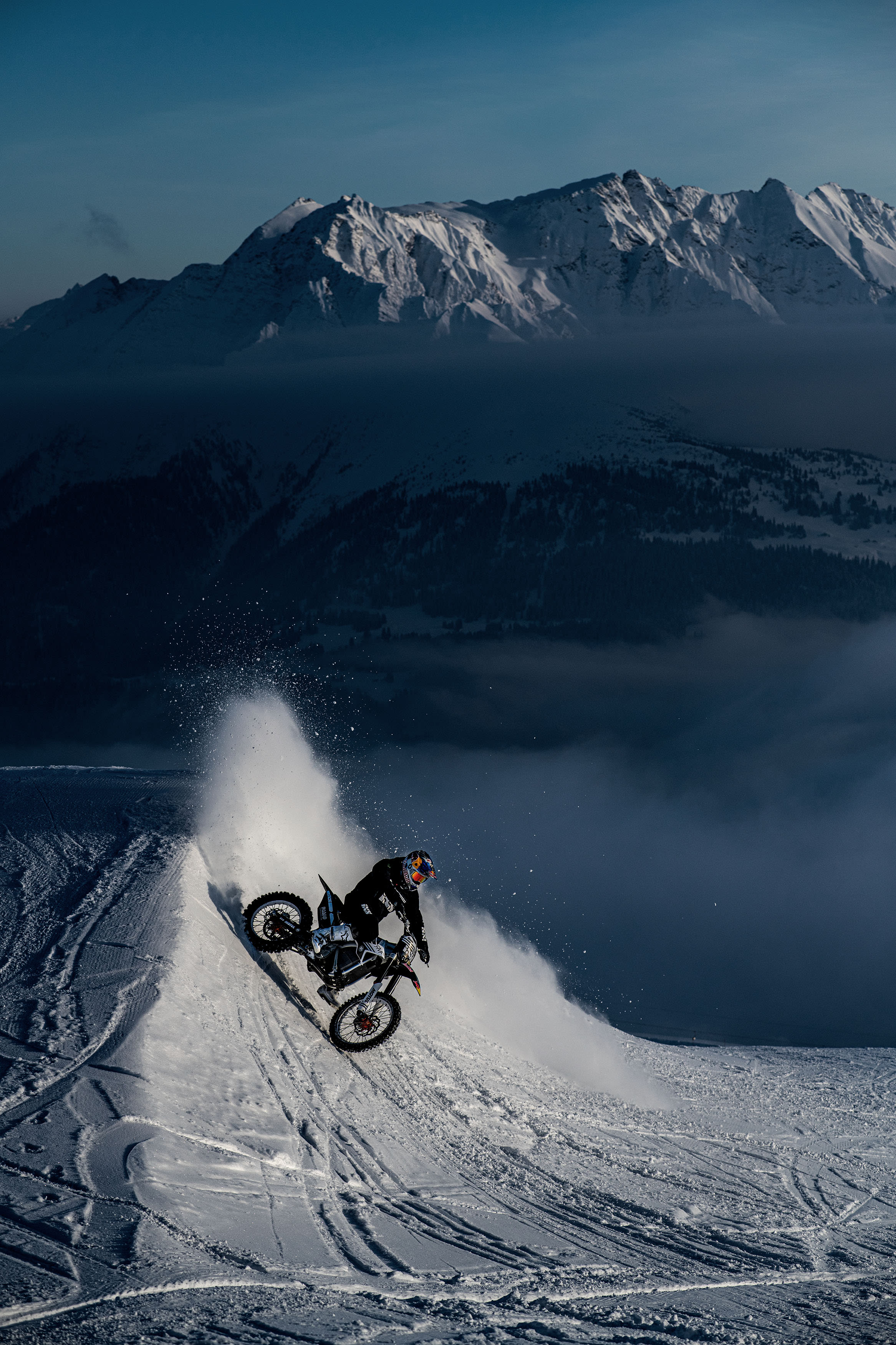 E-FMX Session in LAAX with Mat Rebeaud