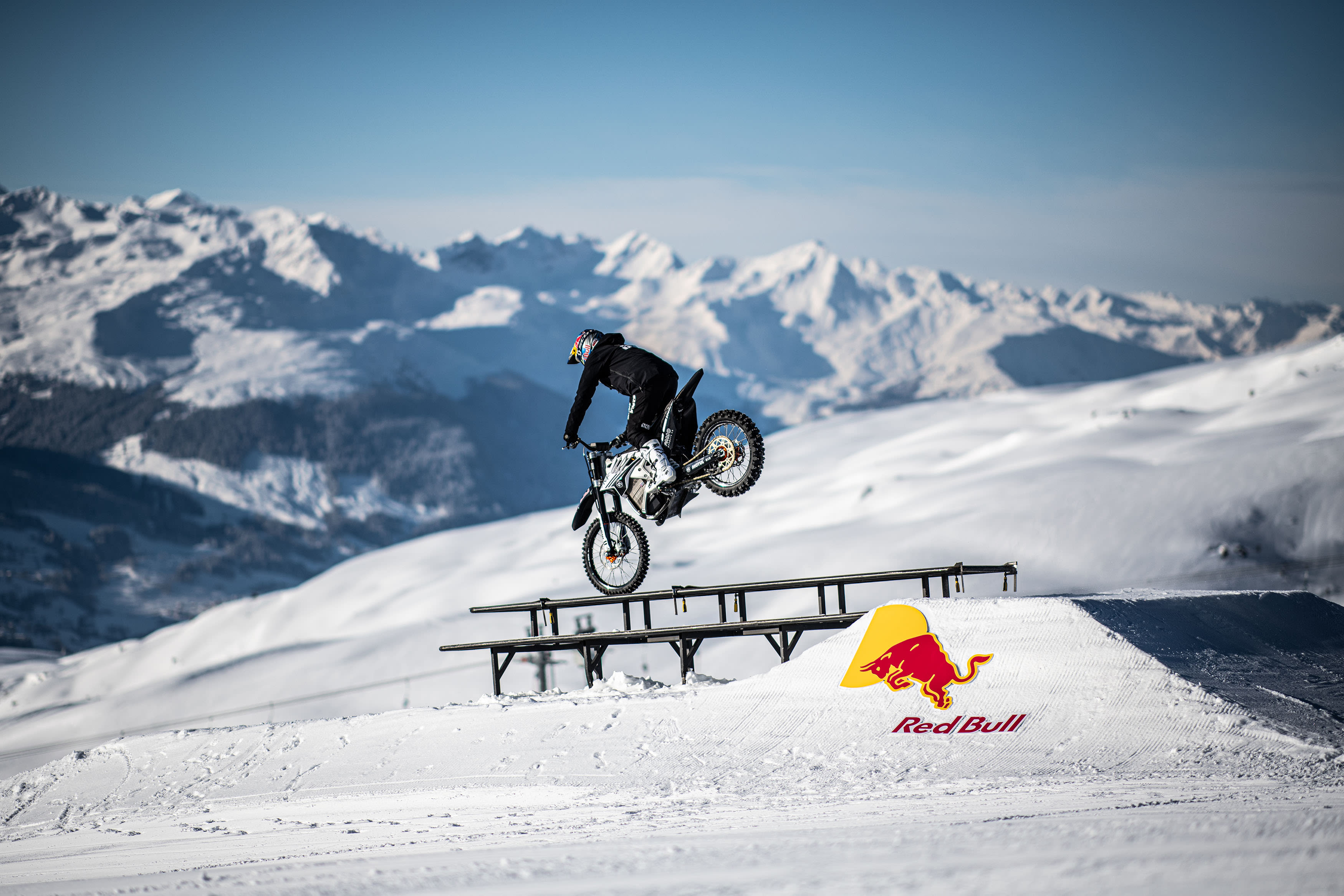 E-FMX Session in LAAX with Mat Rebeaud