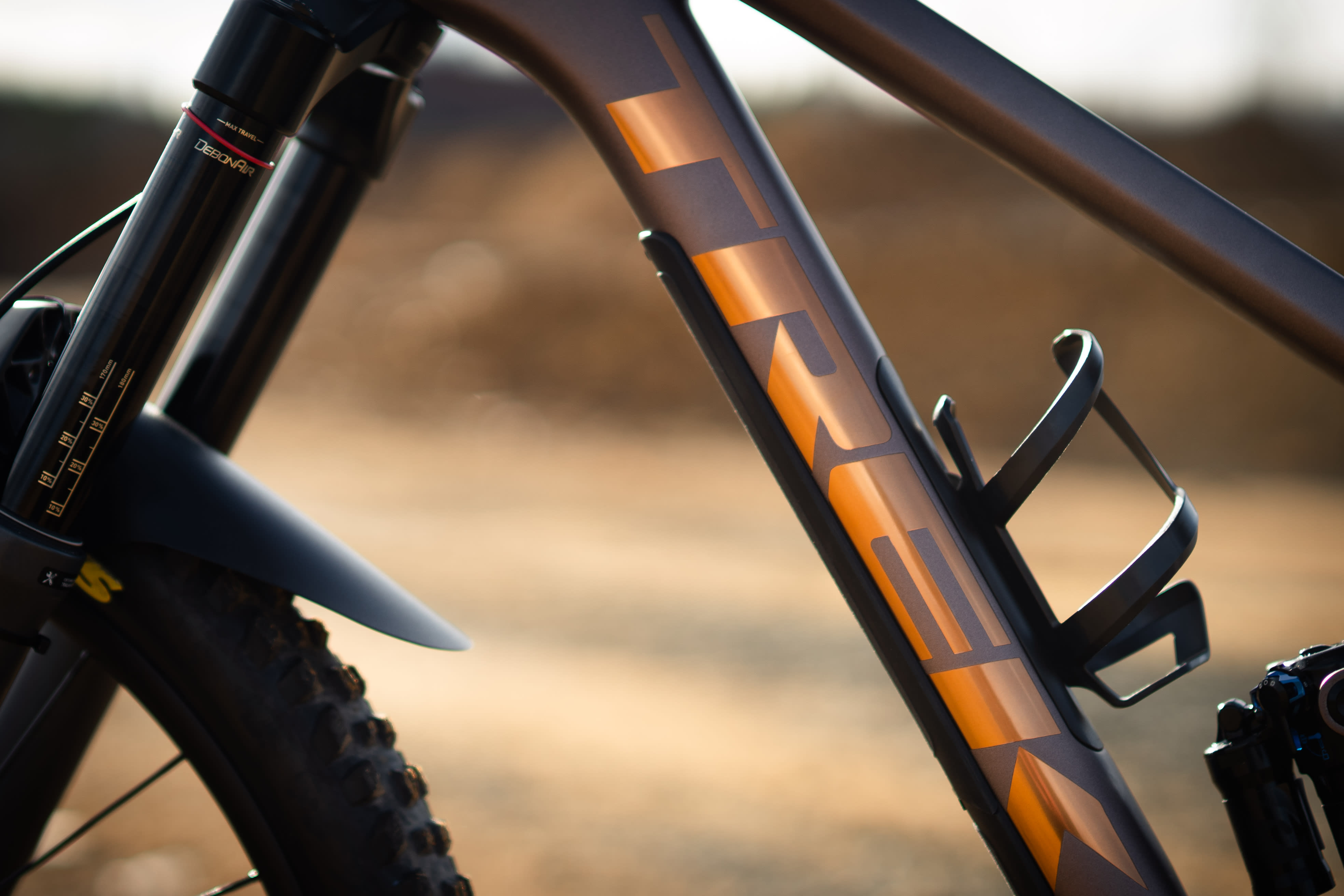 The Trek Slash Bike behind Emil Johansson s latest edit