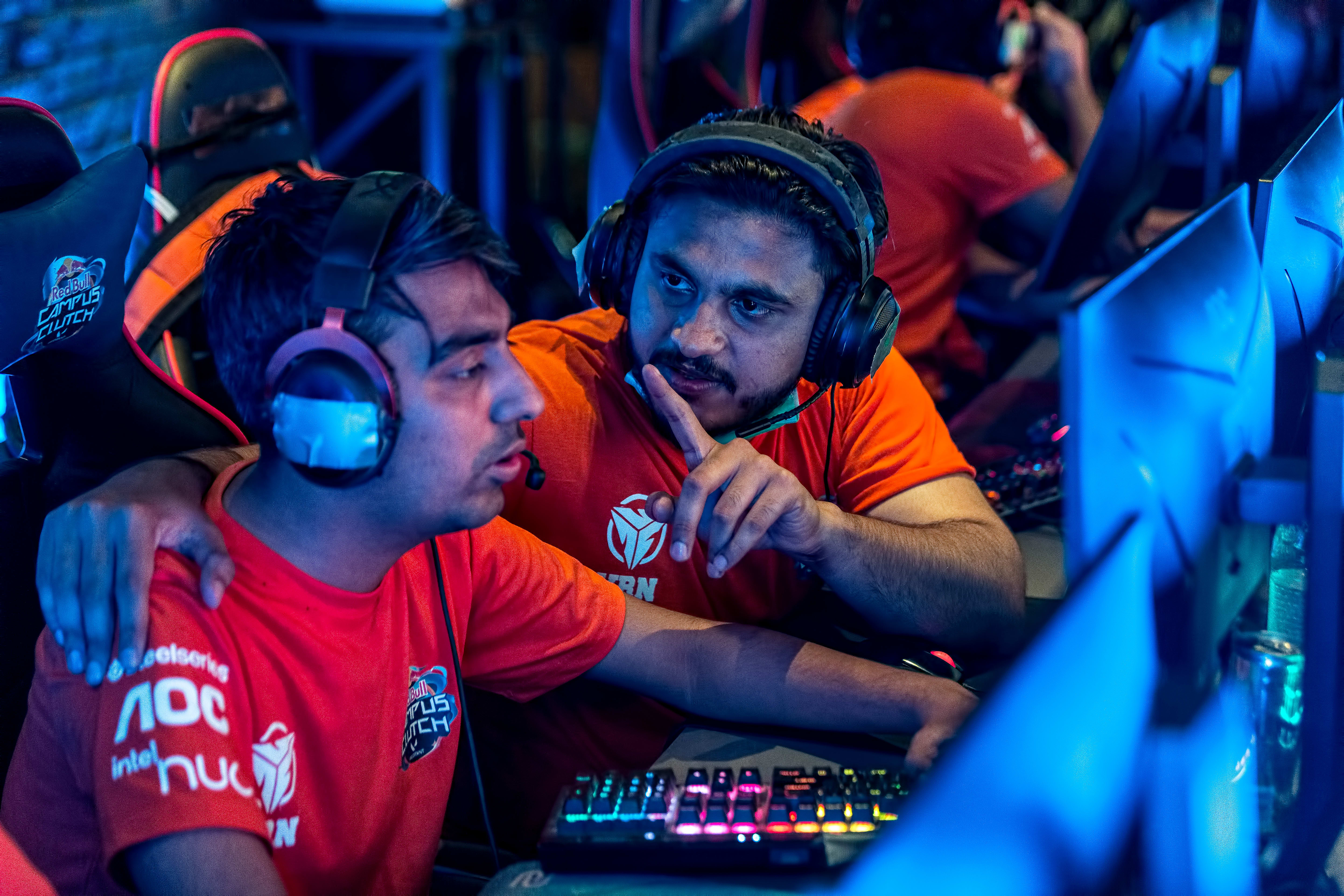 Maxd From Pakistan Defeats India Red Bull Campus Clutch