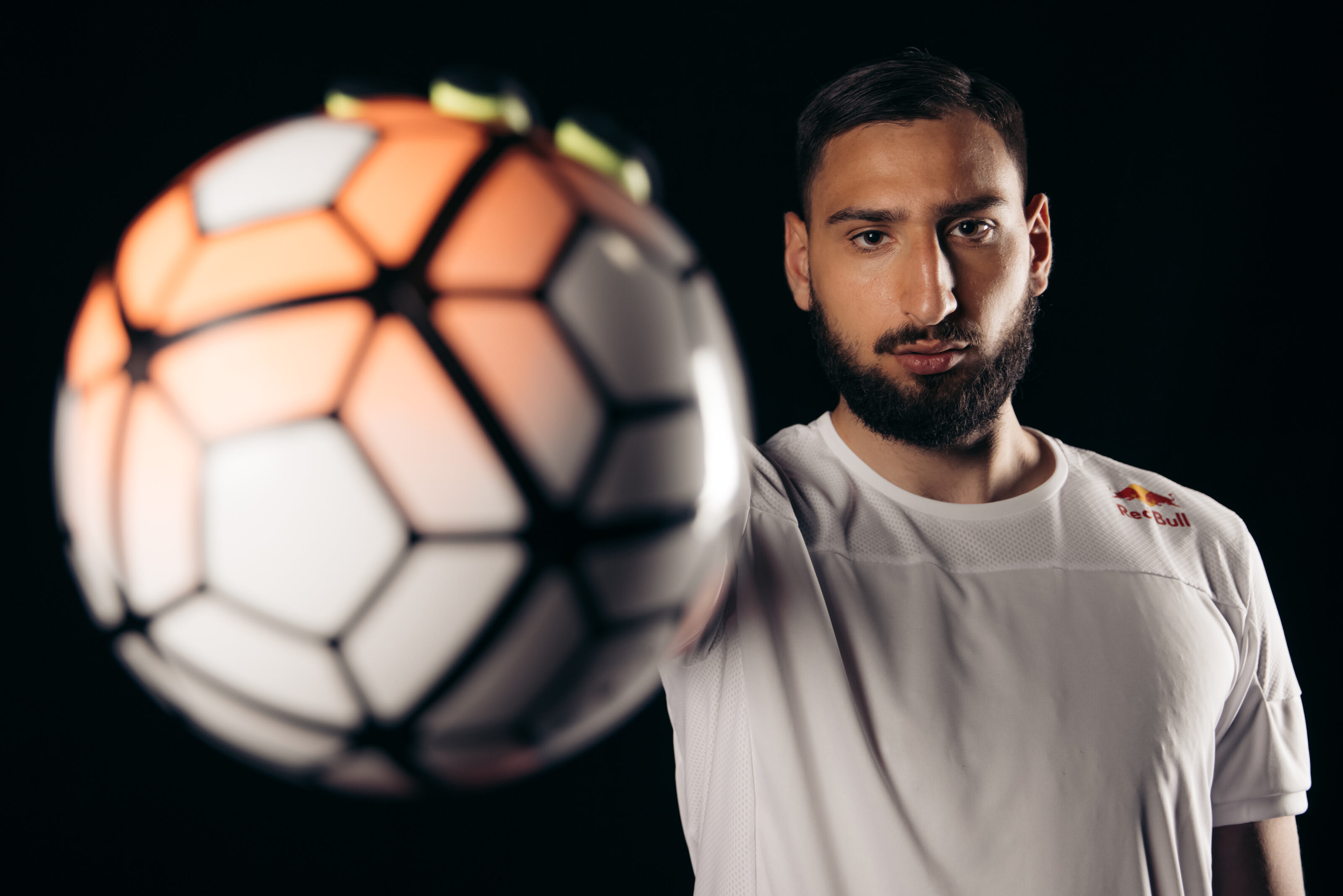 Gianluigi Donnarumma Lerne Italiens Torhuter Kennen