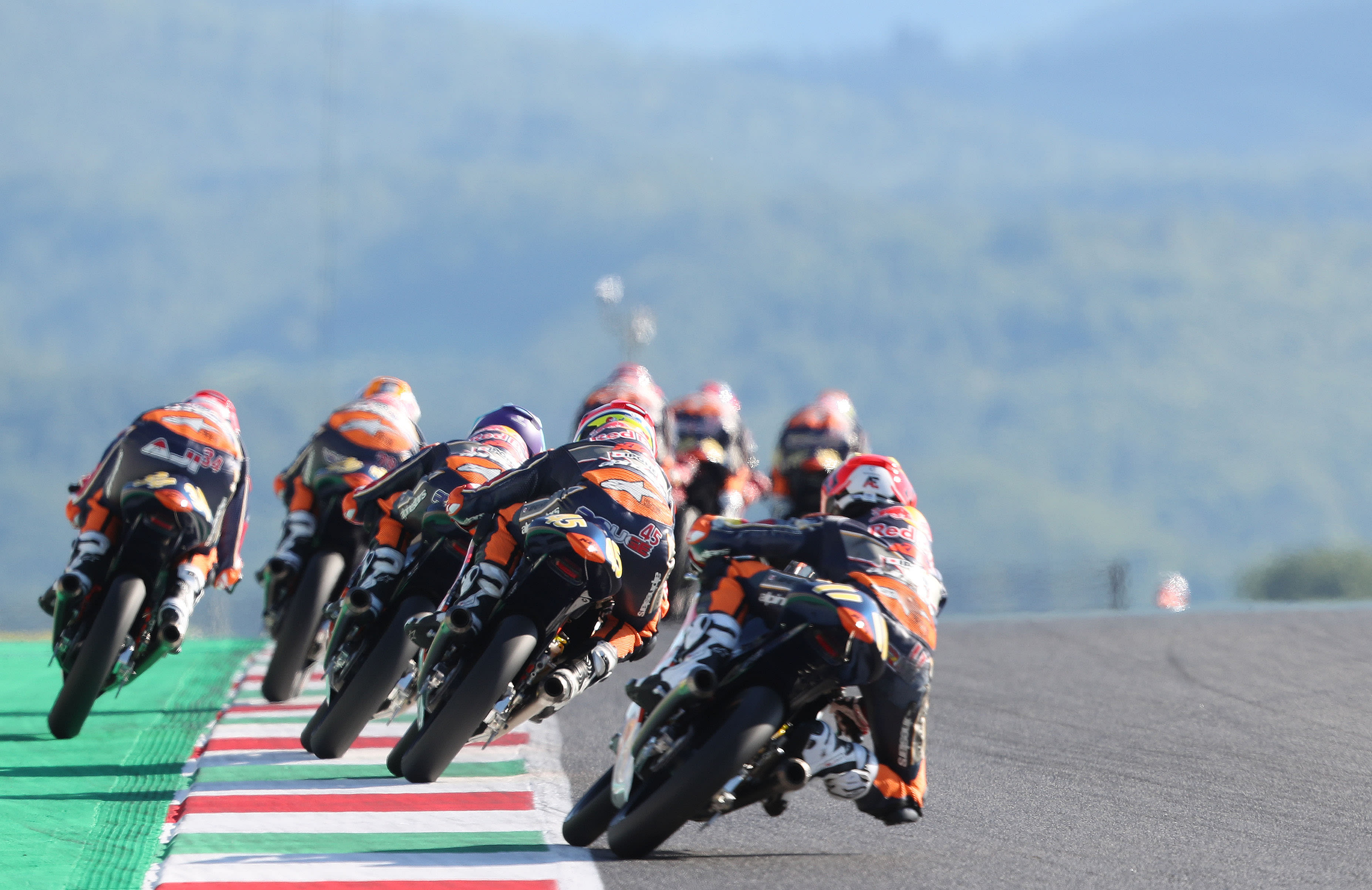 RECAP  Sissis fights them off in Mugello