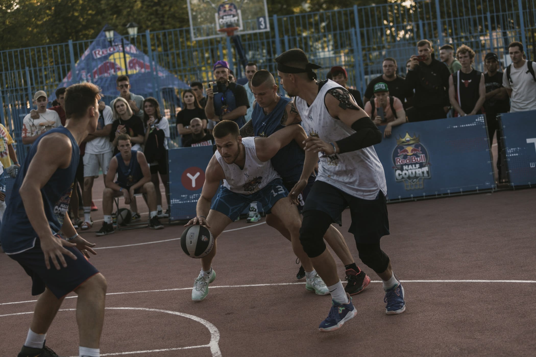 Участники национального финала Red Bull Half Court