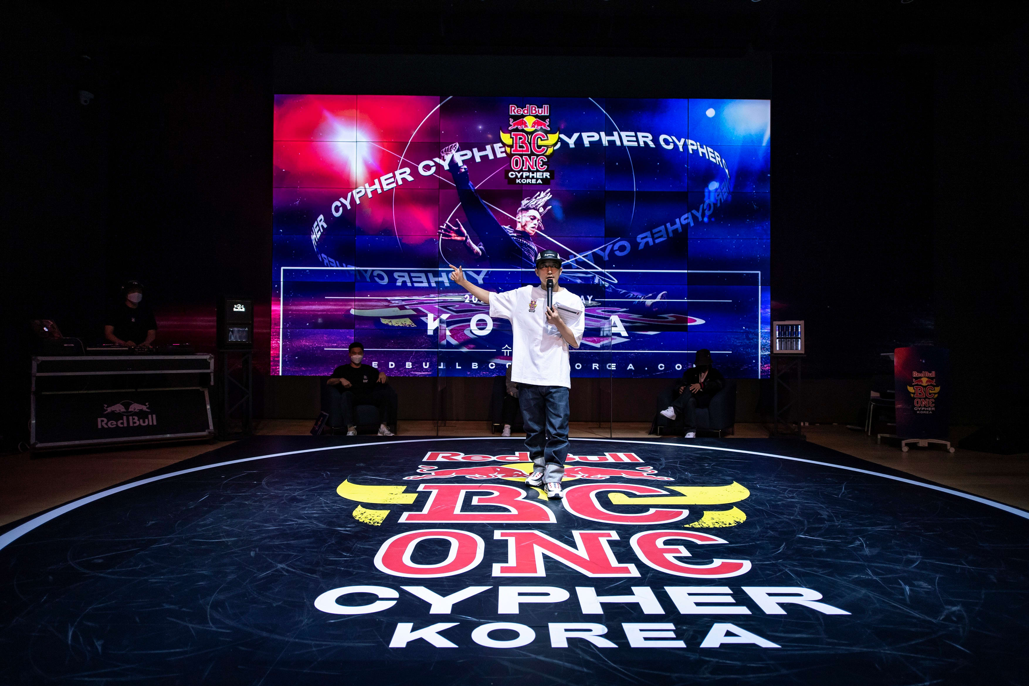 레드불 비씨원 사이퍼 코리아 2021 챔피언: 러쉬와 프레시벨라