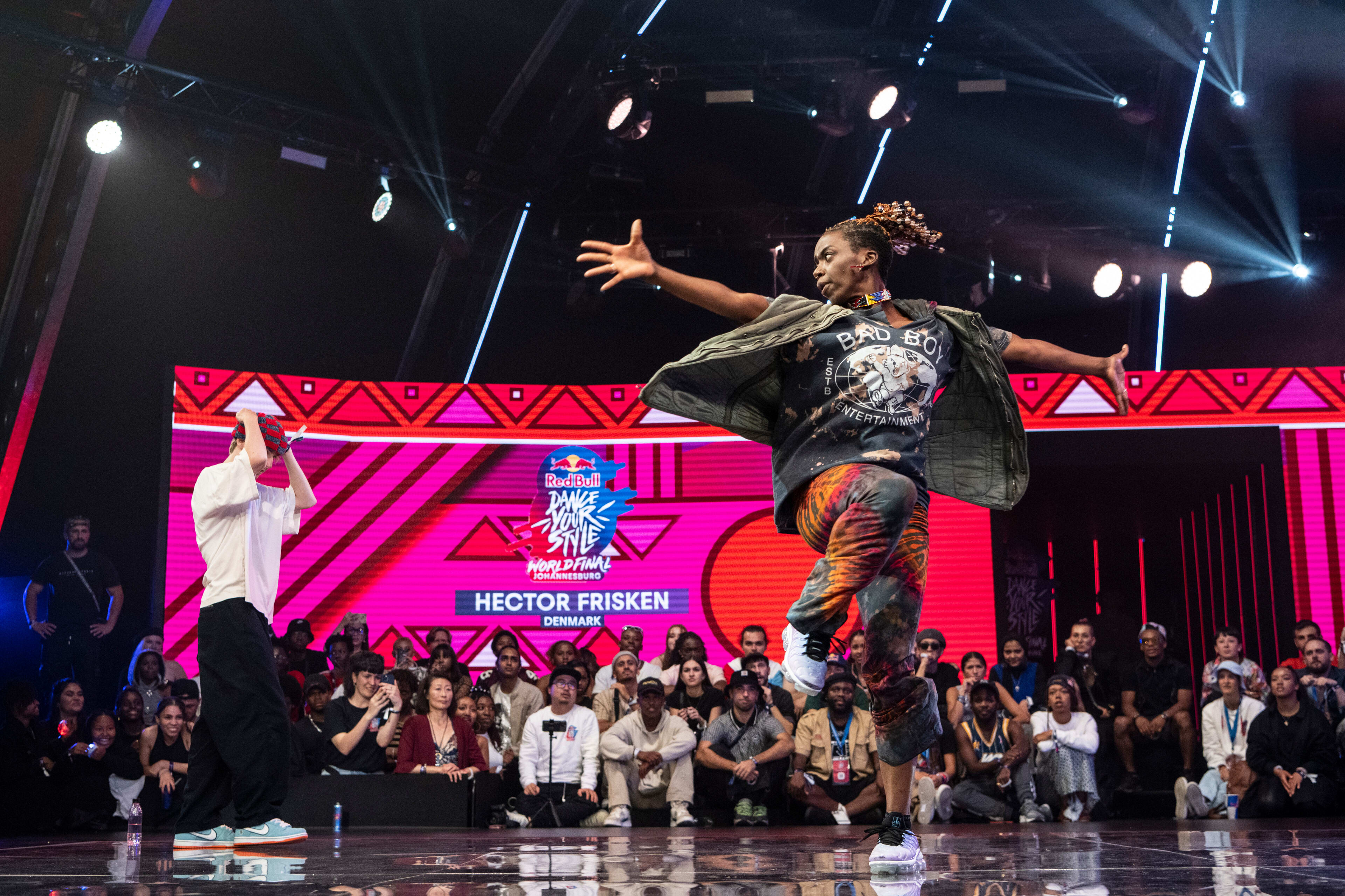 Red Bull Dance Your Style｜観客の心を掴め！最強ダンススタイル決定