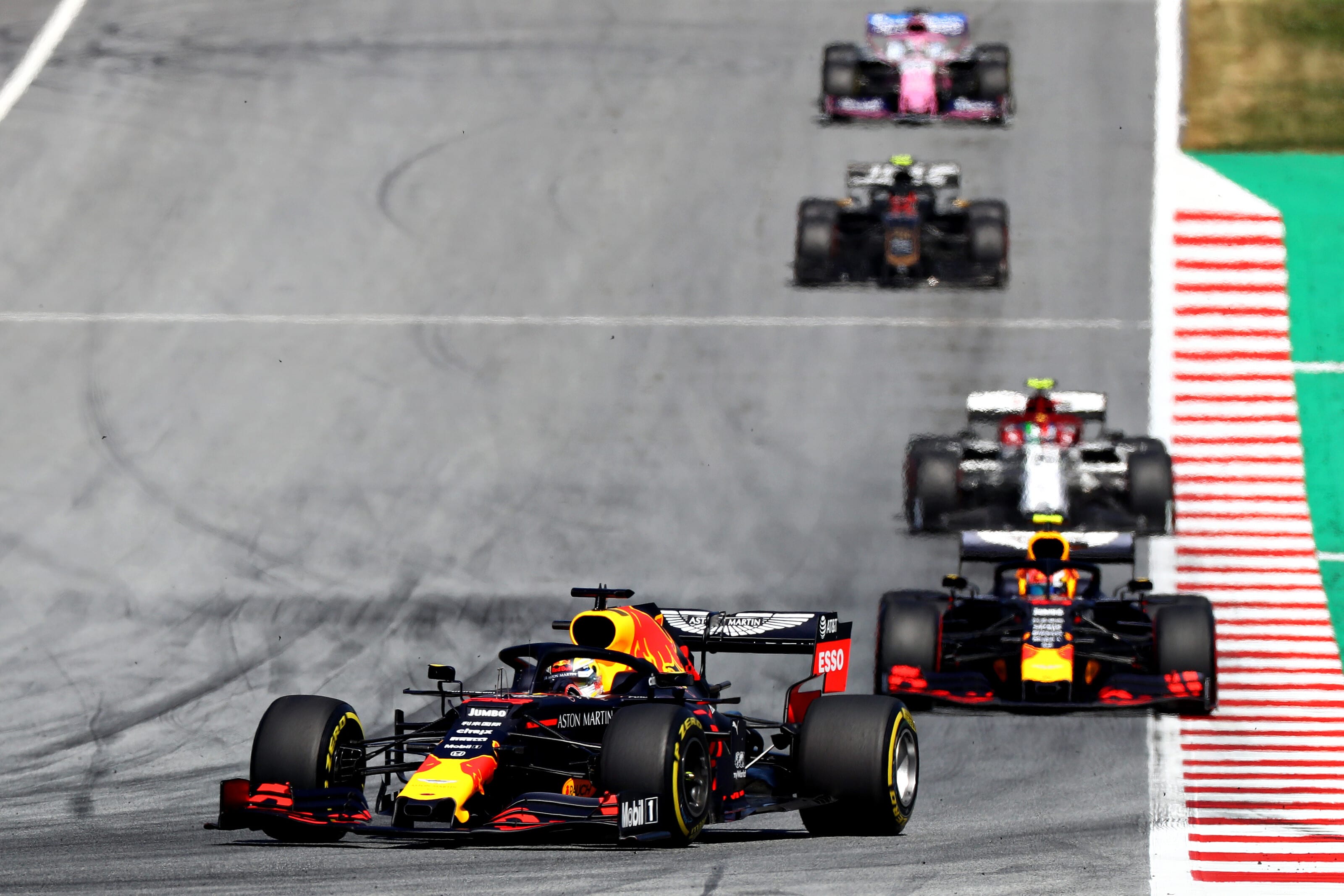 Co nas czeka: Zmiany techniczne w bolidach F1 w 2022 r.