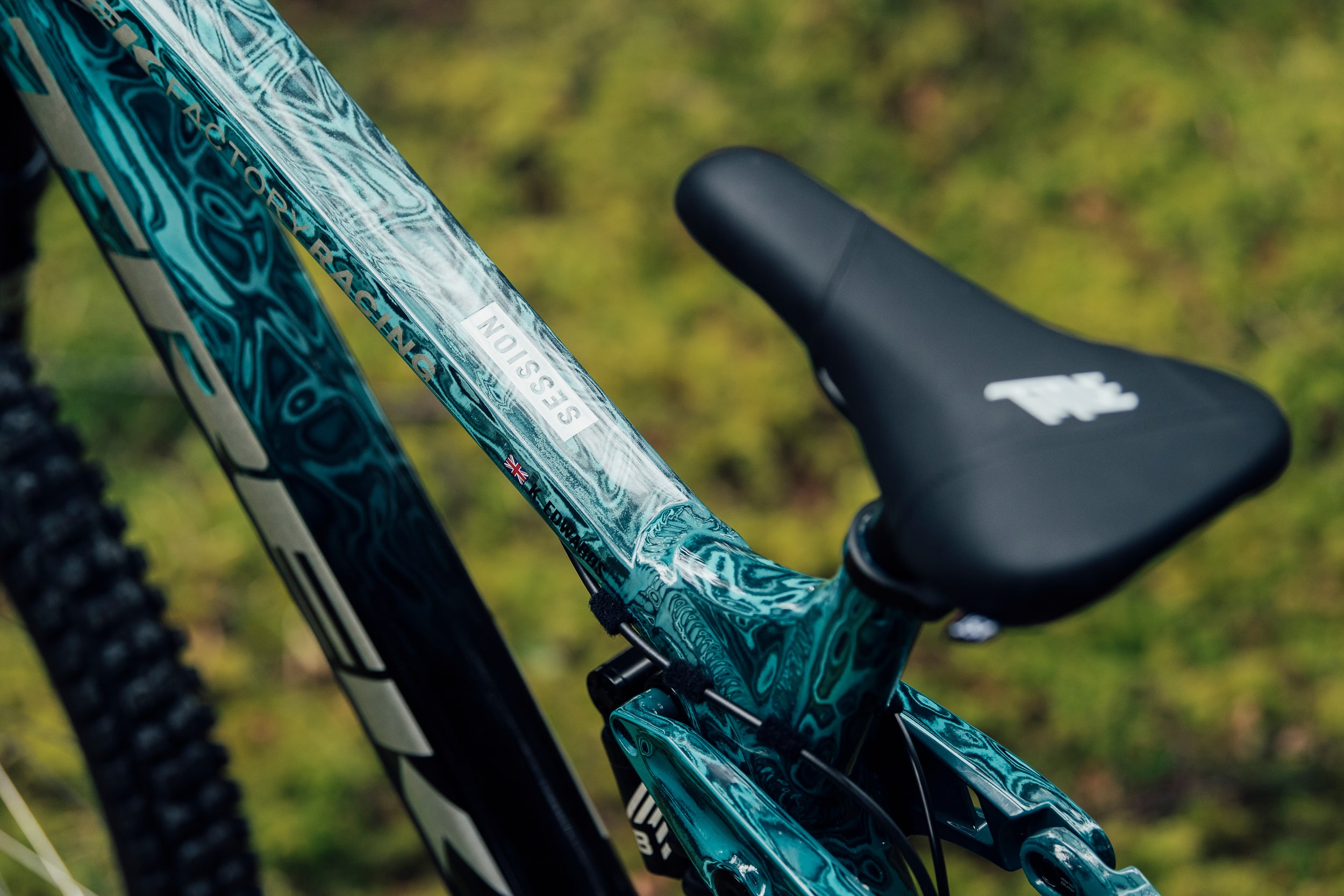 Trek Session 2022：ケイド・エドワーズの最新ダウンヒルMTBを徹底解説