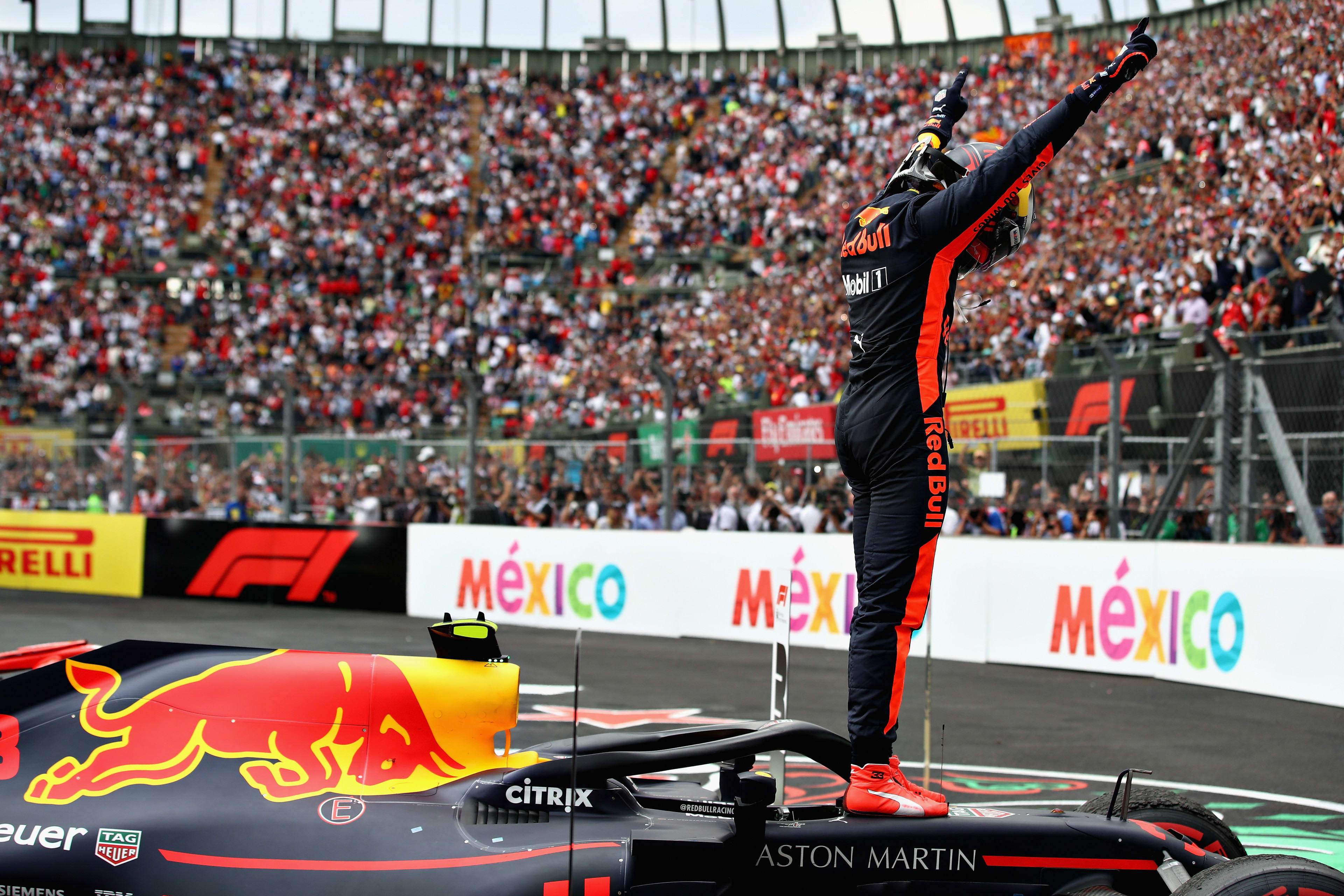 Max Verstappen about to land in United States Grand Prix.