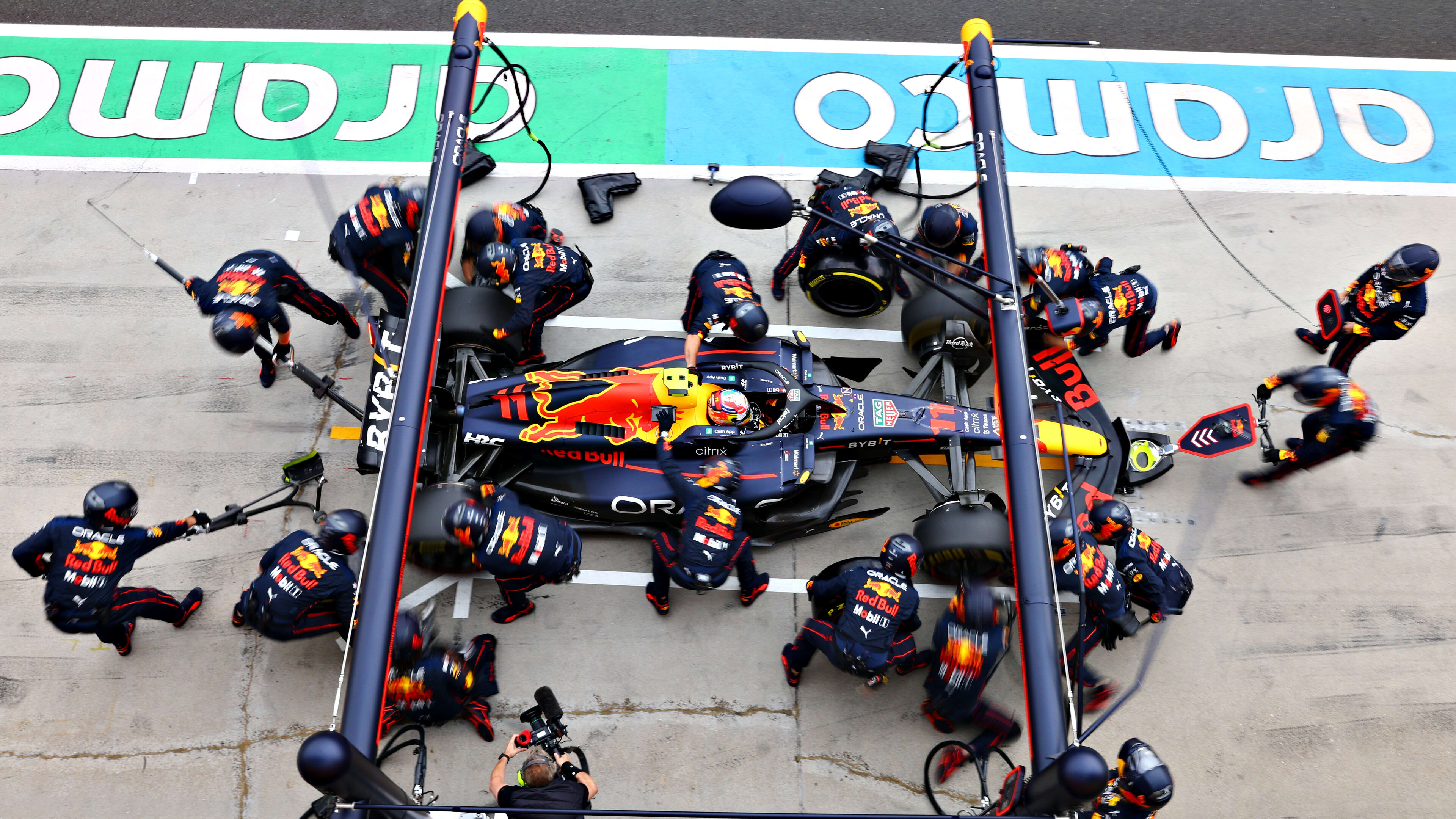 Red Bull Racing engineering crew