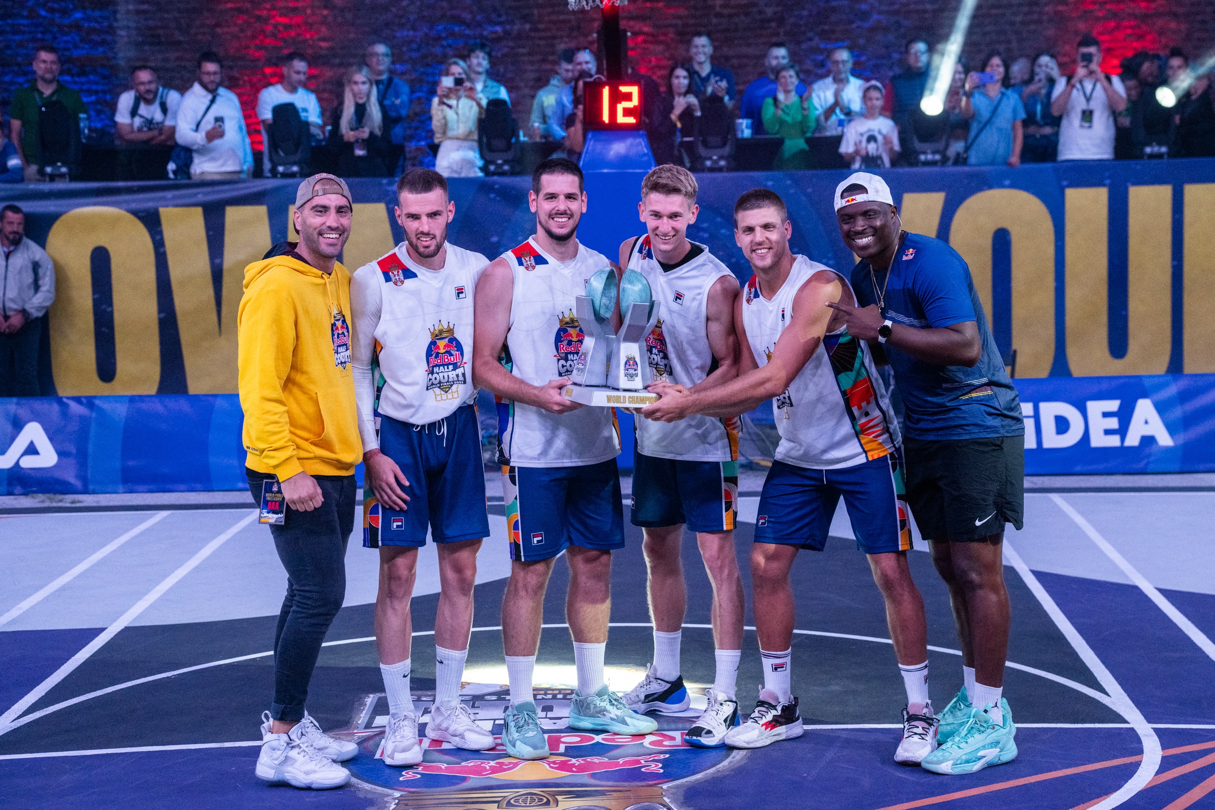 Red Bull Half Court World Final 2023】結果＆ハイライト | レッドブル