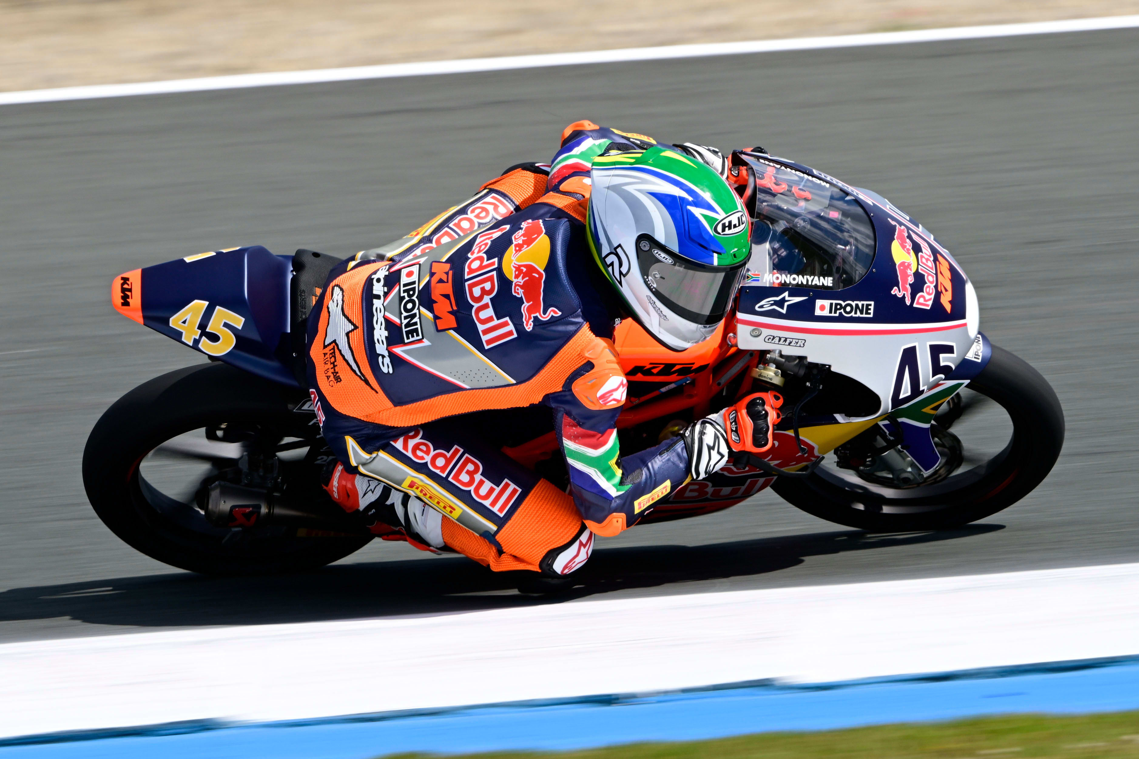 Kgopotso Mononyane battling hard in the group in Assen