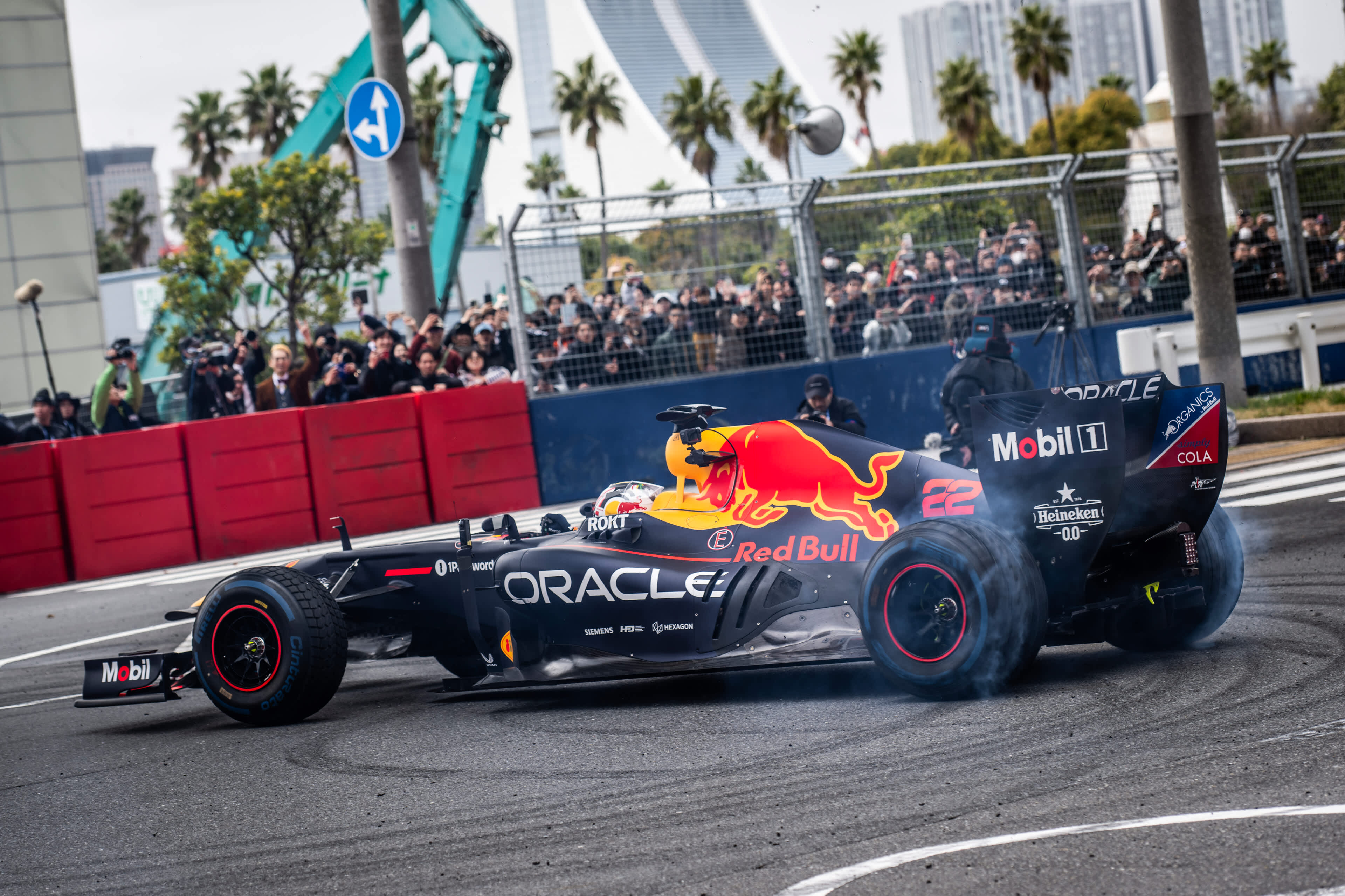 Red Bull Showrun x Powered by Honda｜レッドブル・ショーラン｜F1