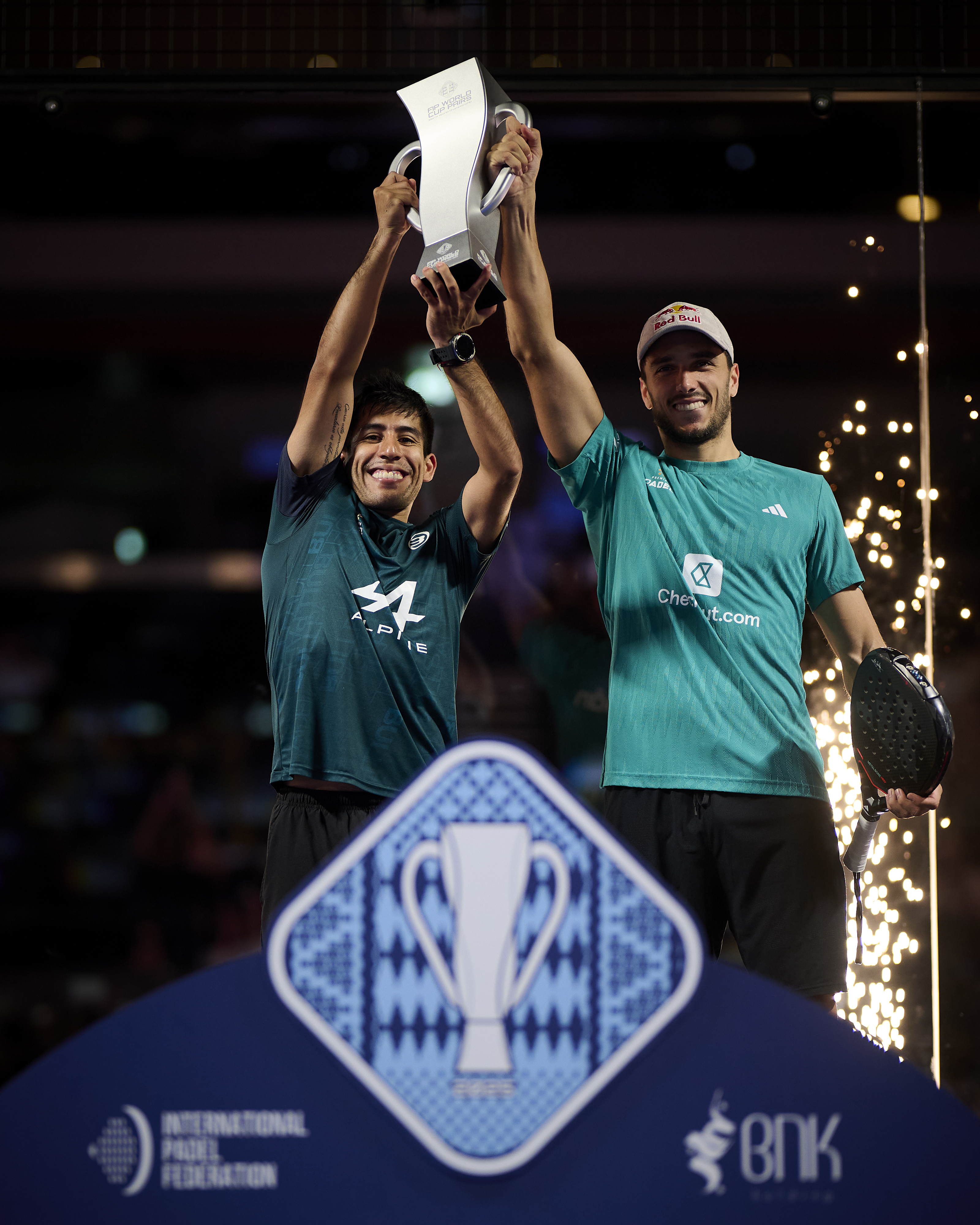 Chingalán Storm Kuwait: Galán & Chingotto Crowned World Cup Pairs Kings