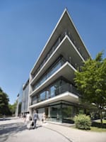 The head office building from a sidewise perspective as a workplace for Red Bull Germany jobs