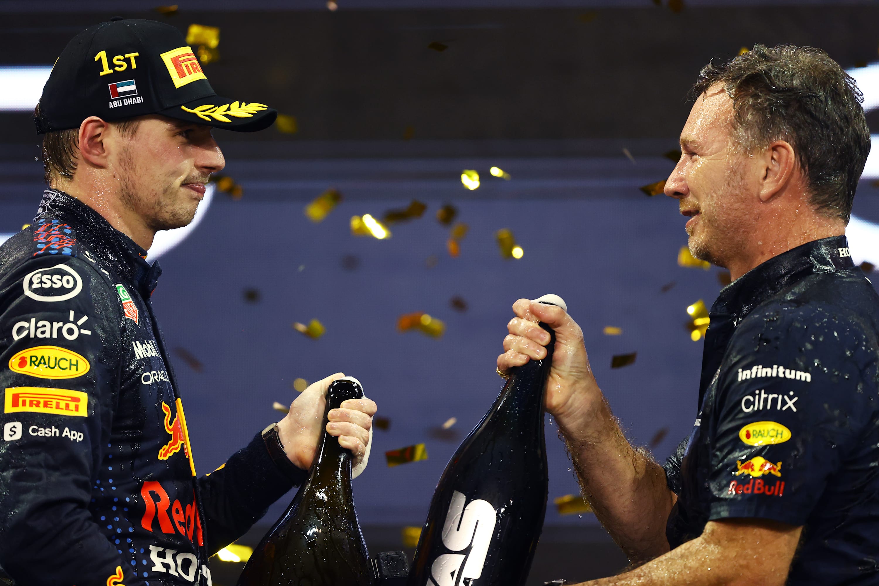 verstappen-horner-redbullracing-wereldkampioen-2021-f1