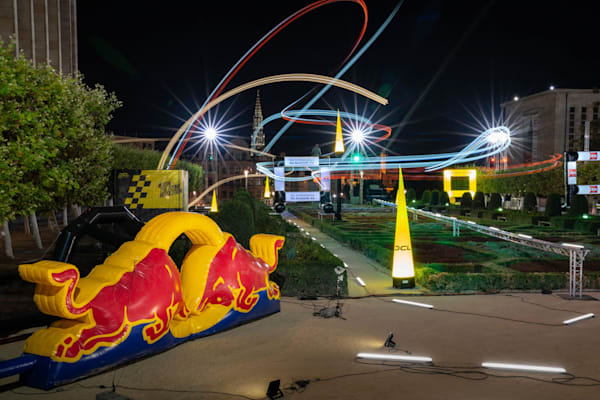 Red Bull Campus Clutch